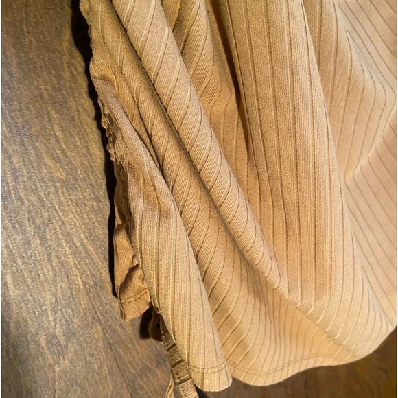 One shoulder tan ribbed too with side ties. - Picture 2 of 3
